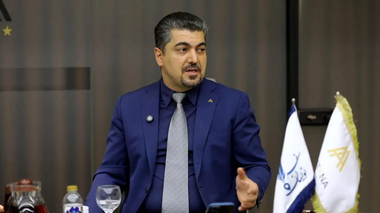 محمدرضا تهرانی، مدیرکل هتل آتانا و مدرس دانشگاه