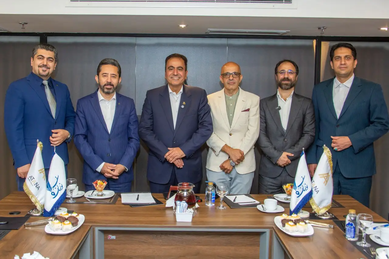 میزگرد واکاوی چالش‌های مدیران هتل و هتلداران در شرایط بحران جنگ مجله سفرنویسان