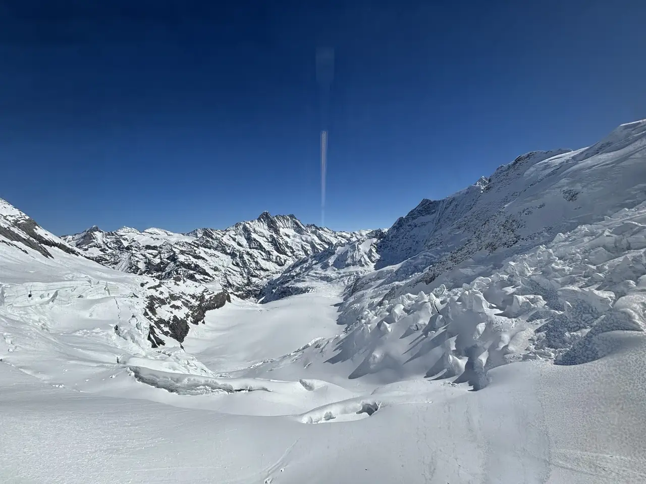 یخچال طبیعی آلتچ از سقف اروپا