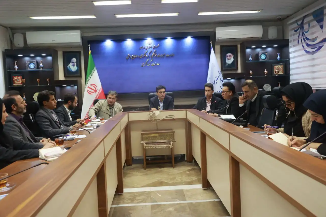 photo_5888681956080290693_y