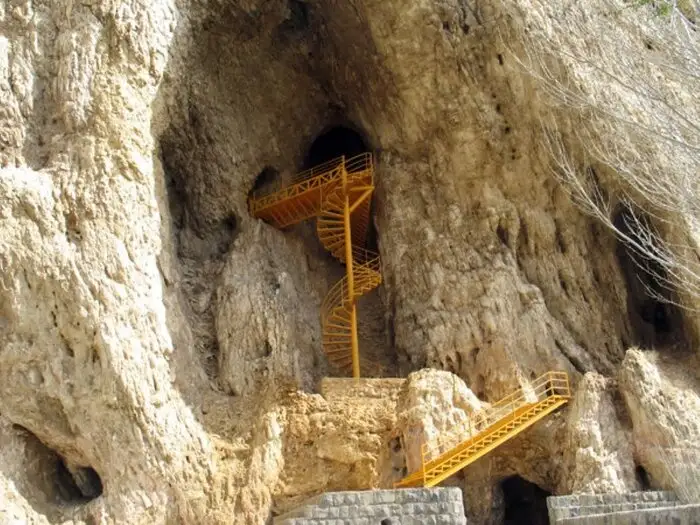 گلابر، روستایی سرسبز و پلکانی