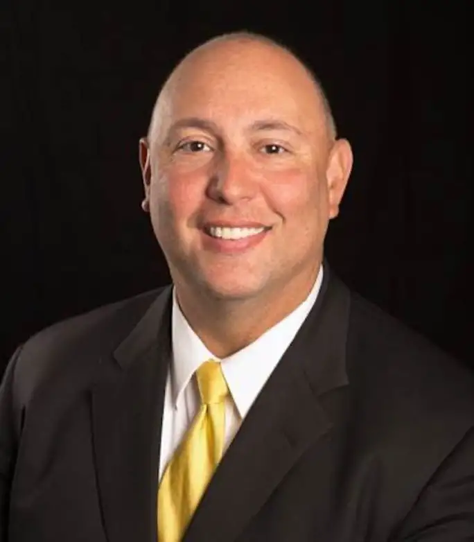 Wayne Spector Takes On Expanded Roles at TRAVELSAVERS, NEST