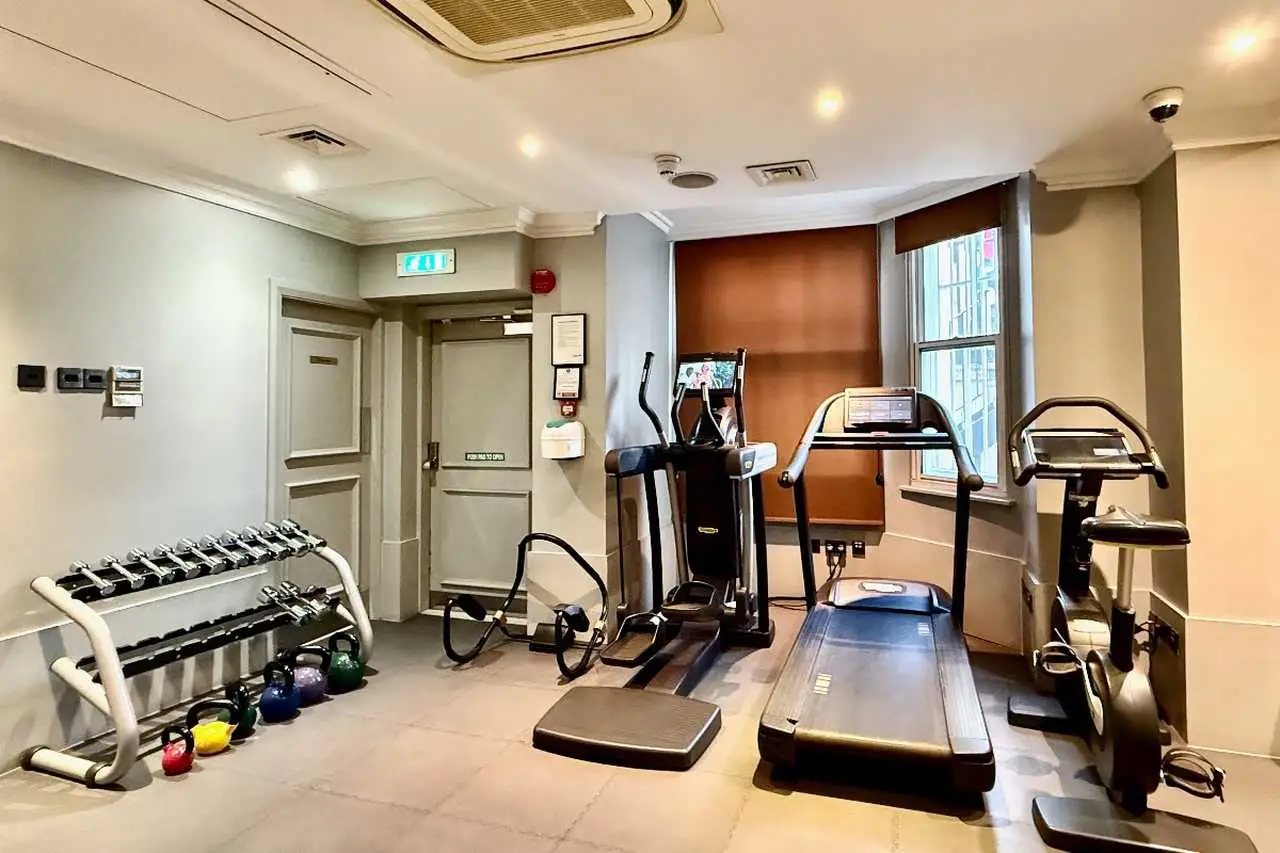 سالن ورزشی هتل رادیسون بلو جنوب کنزینگتون