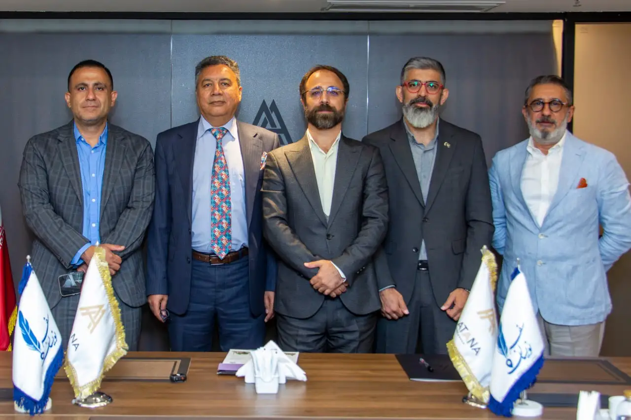 میزگرد مجله سفرنویسان؛ چالش های تورگردانان در بحران جنگ 