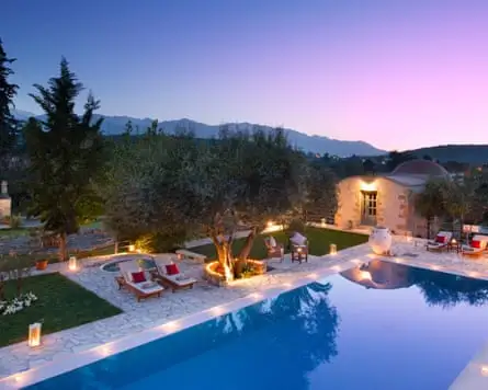 Village-style hotel in the White mountains, Crete